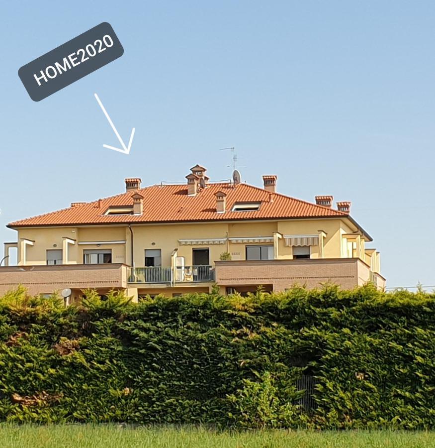 Giussano Home 2020: Come A Casa! Feel At Home! Wie Zuhause! מראה חיצוני תמונה